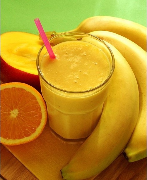 Energy-Boosting Orange Banana Breakfast Smoothie