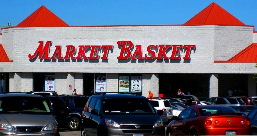 Market Basket Grocery Store Front