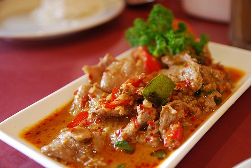Pan-Cooked Chicken with Thai Spices